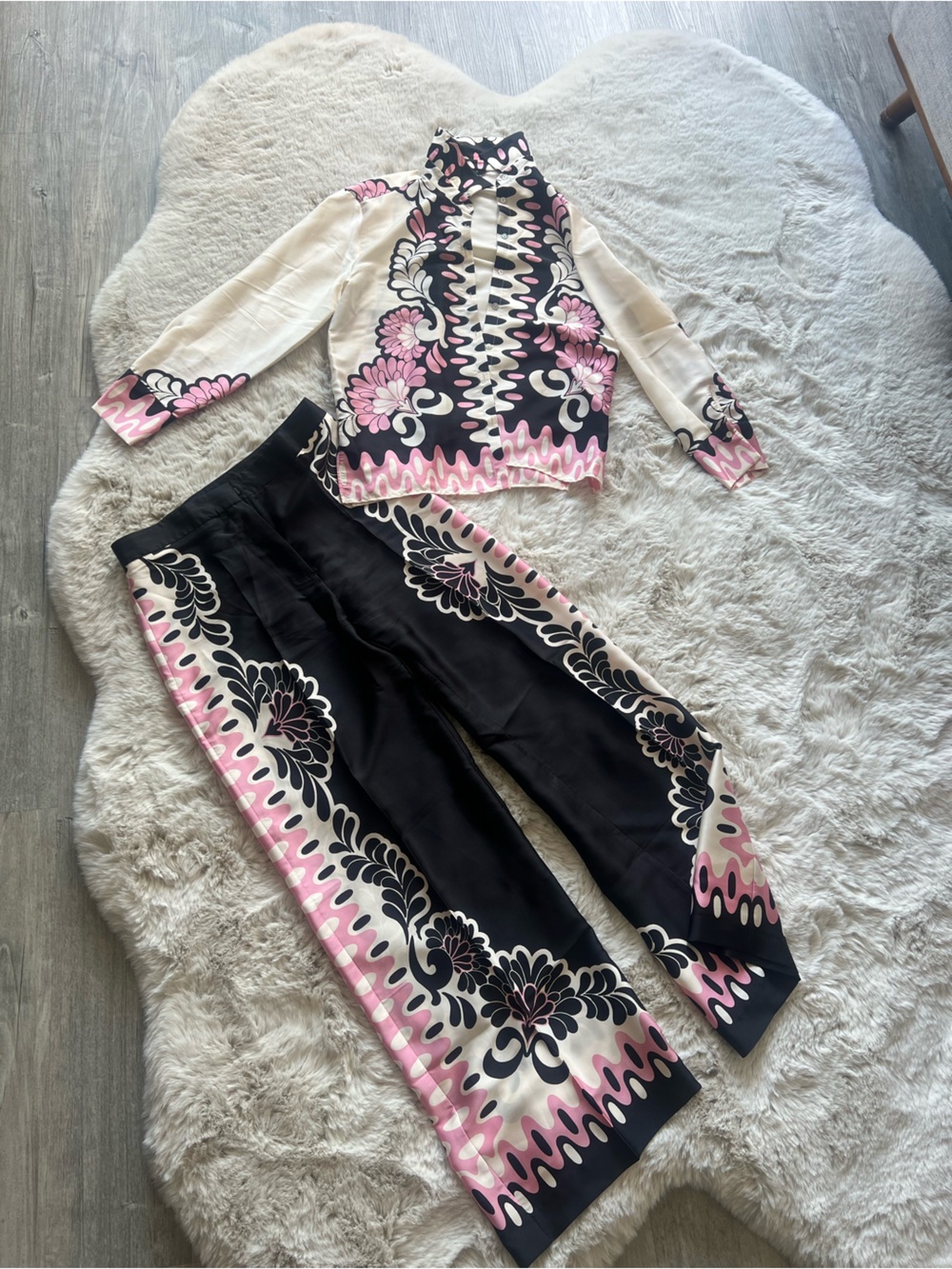 Women Black and Pink set